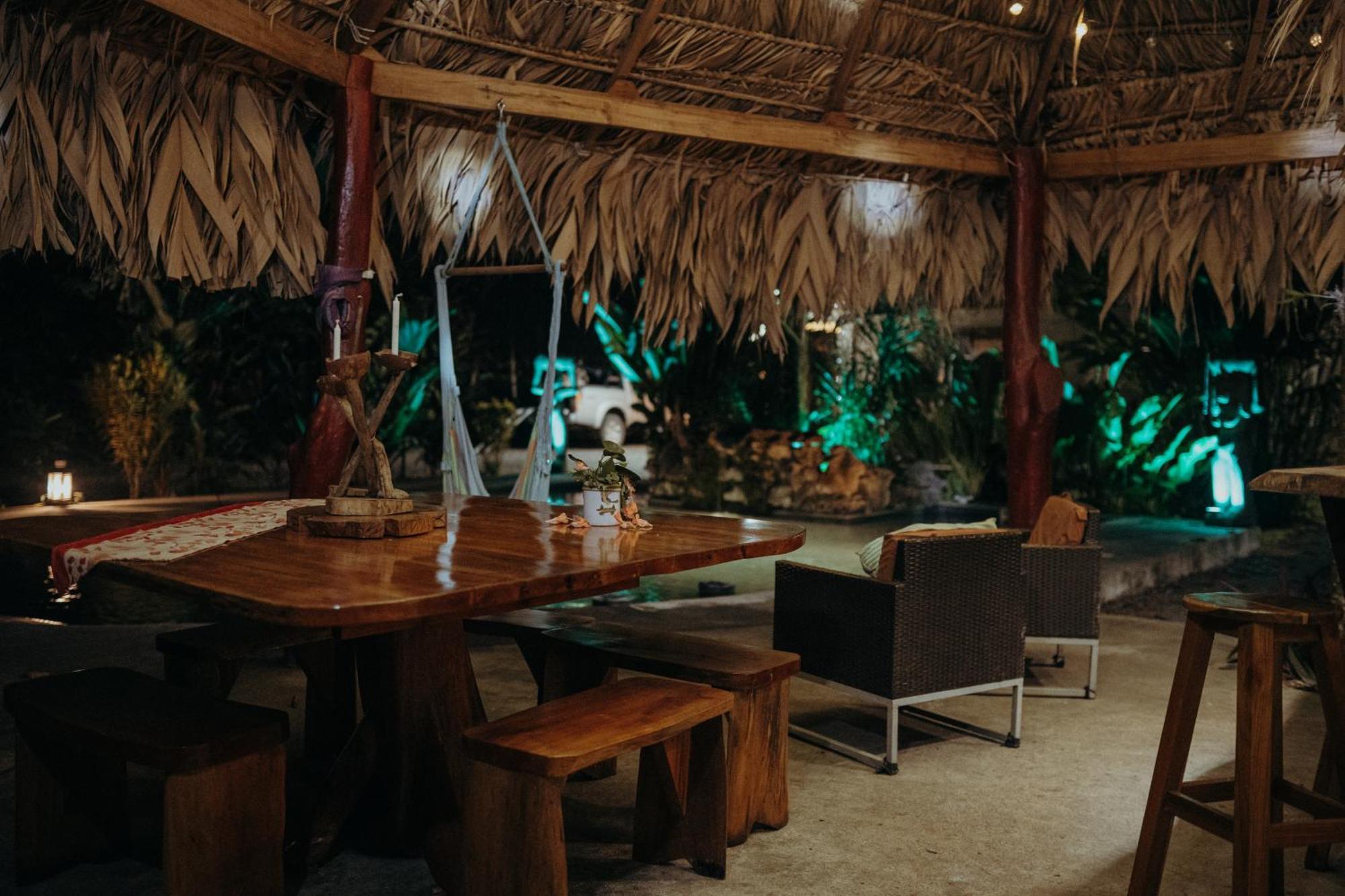 Casa De Los Amigos Caribena Cahuita Extérieur photo
